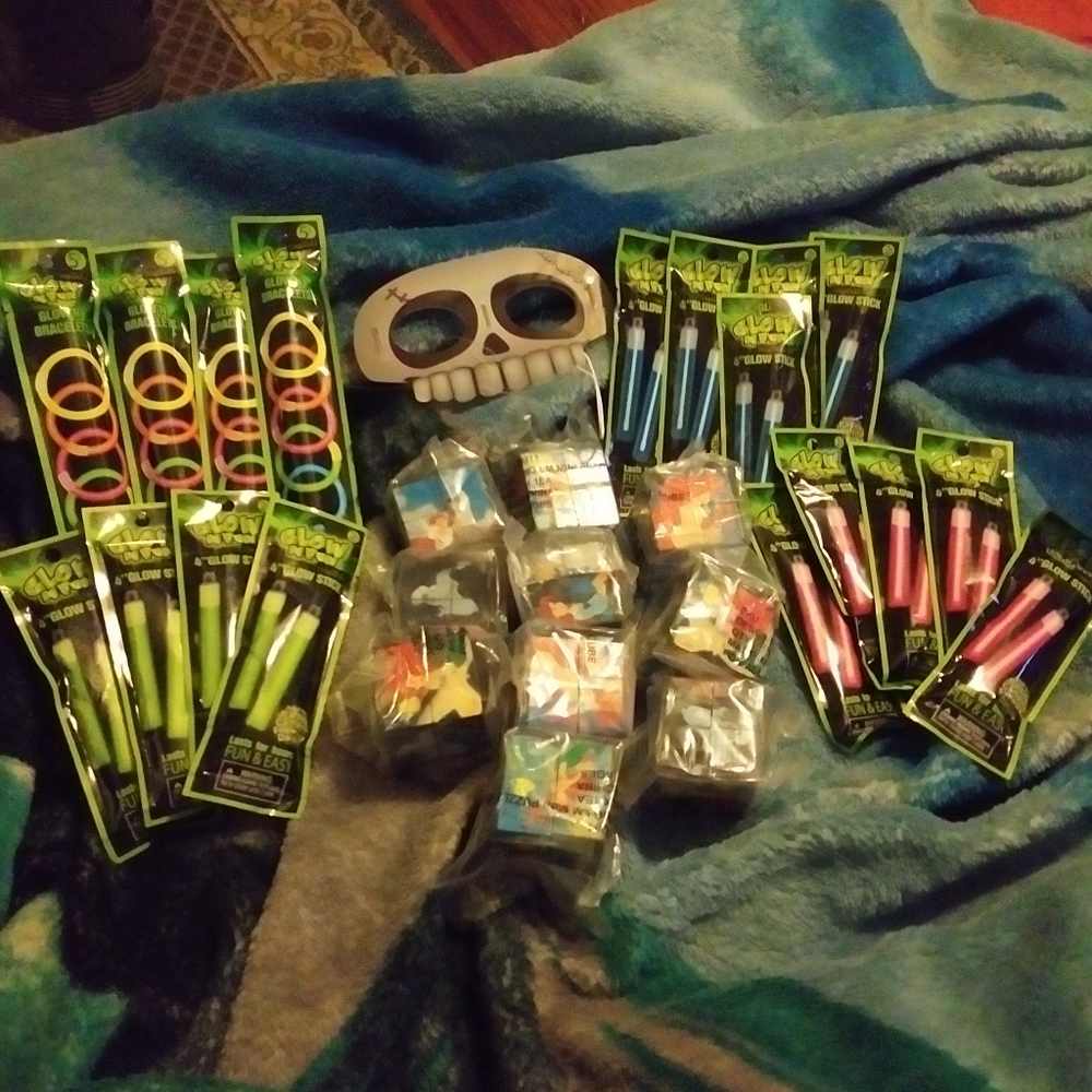 60pcs+ bundle great party supply lot